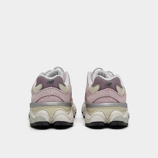 IV9060BE Zapatos informales New Balance 9060 para niñas pequeñas Foto 4 de 4