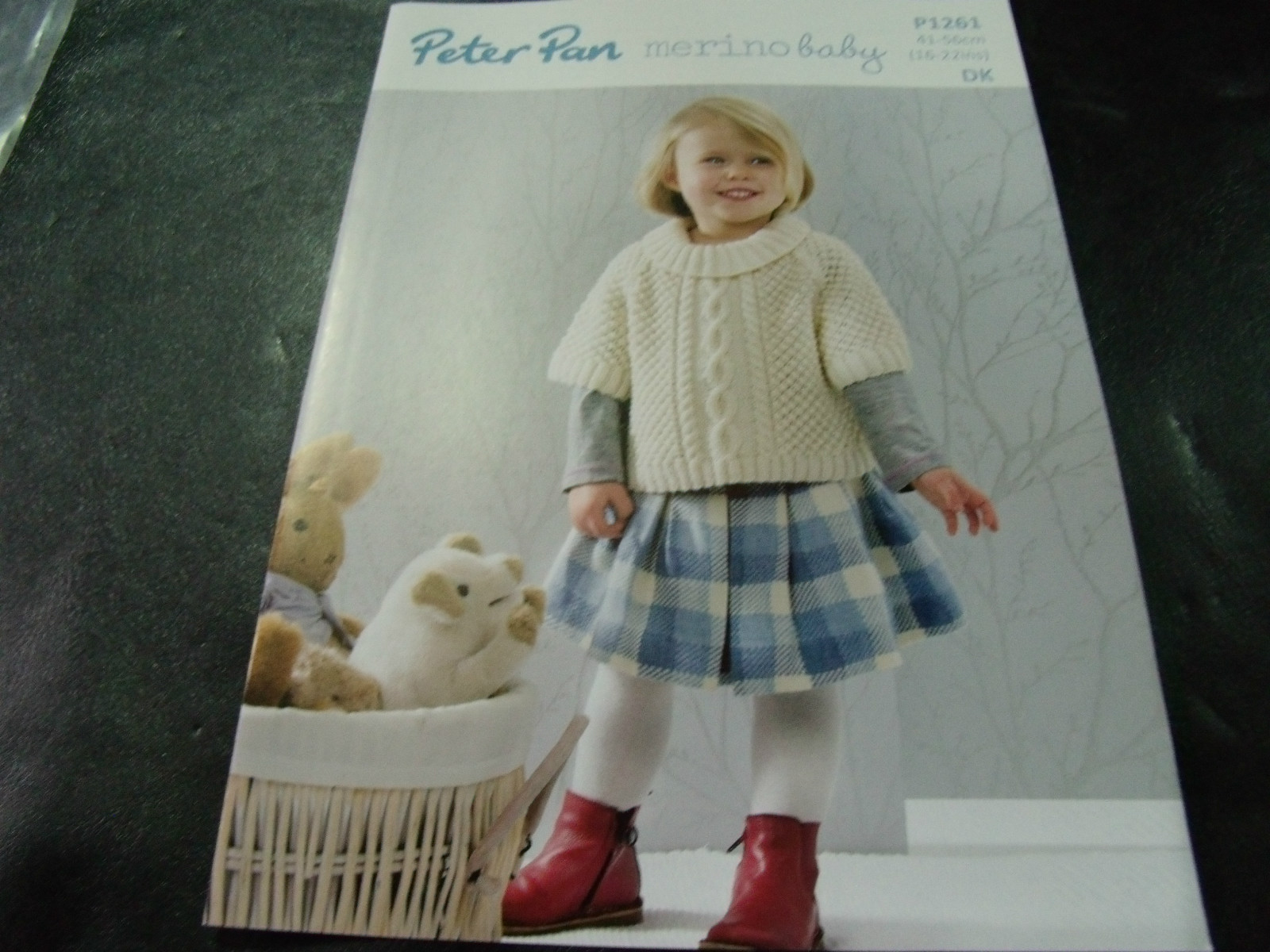 PETER PAN MERINO BABY DOUBLE KNIT PATTERN P1261