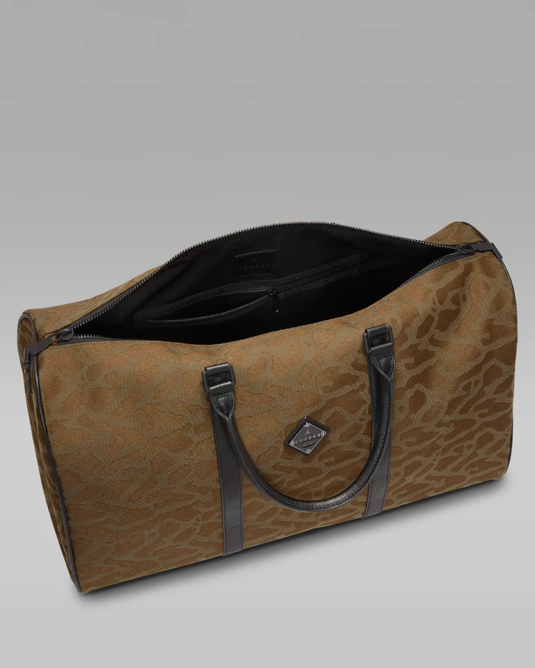 Nike Air Jordan Icon Duffel Duffle Bag Backpack LM0949-G16 Light Olive 40L LUX - Image 4 of 4