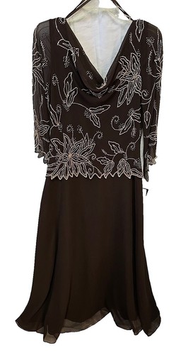 J Kara Women's 3/4 Sleeve Floral Beaded Gown - Handmade Beaded Evening Dress For Special Occasions
