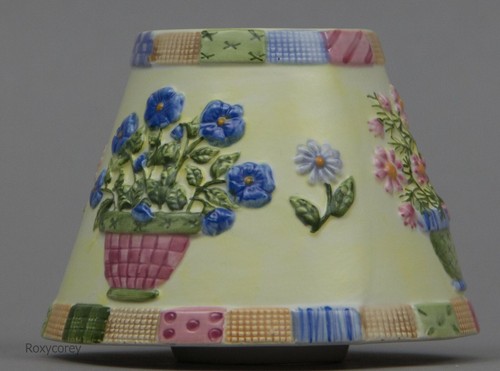 Yankee Candle Flower Small Shade Topper - Picture 2 of 2