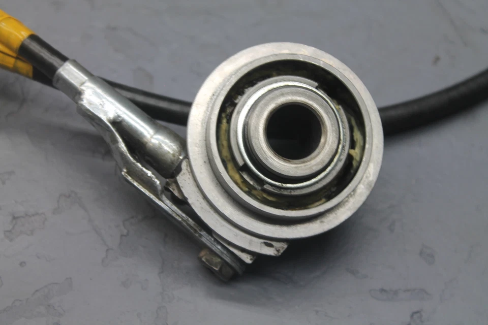 1983 YAMAHA VIRAGO 920 SPEEDOMETER DRIVE GEAR  - Изображение 2 из 4