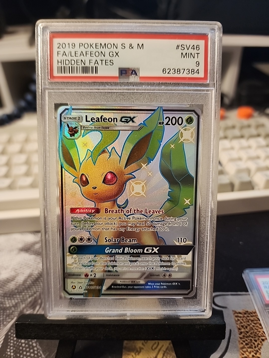 Leafeon GX SV46 PSA 9 HIDDEN FATES