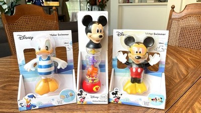 Lot Of Disney Junior Mickey Mouse & Donald Duck Bath Rainmaker & Water toys.New
