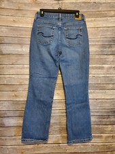 Levi's Signature Mid Rise Boot Cut Stretch Blue Jeans Size 8 Short 28x27.5 