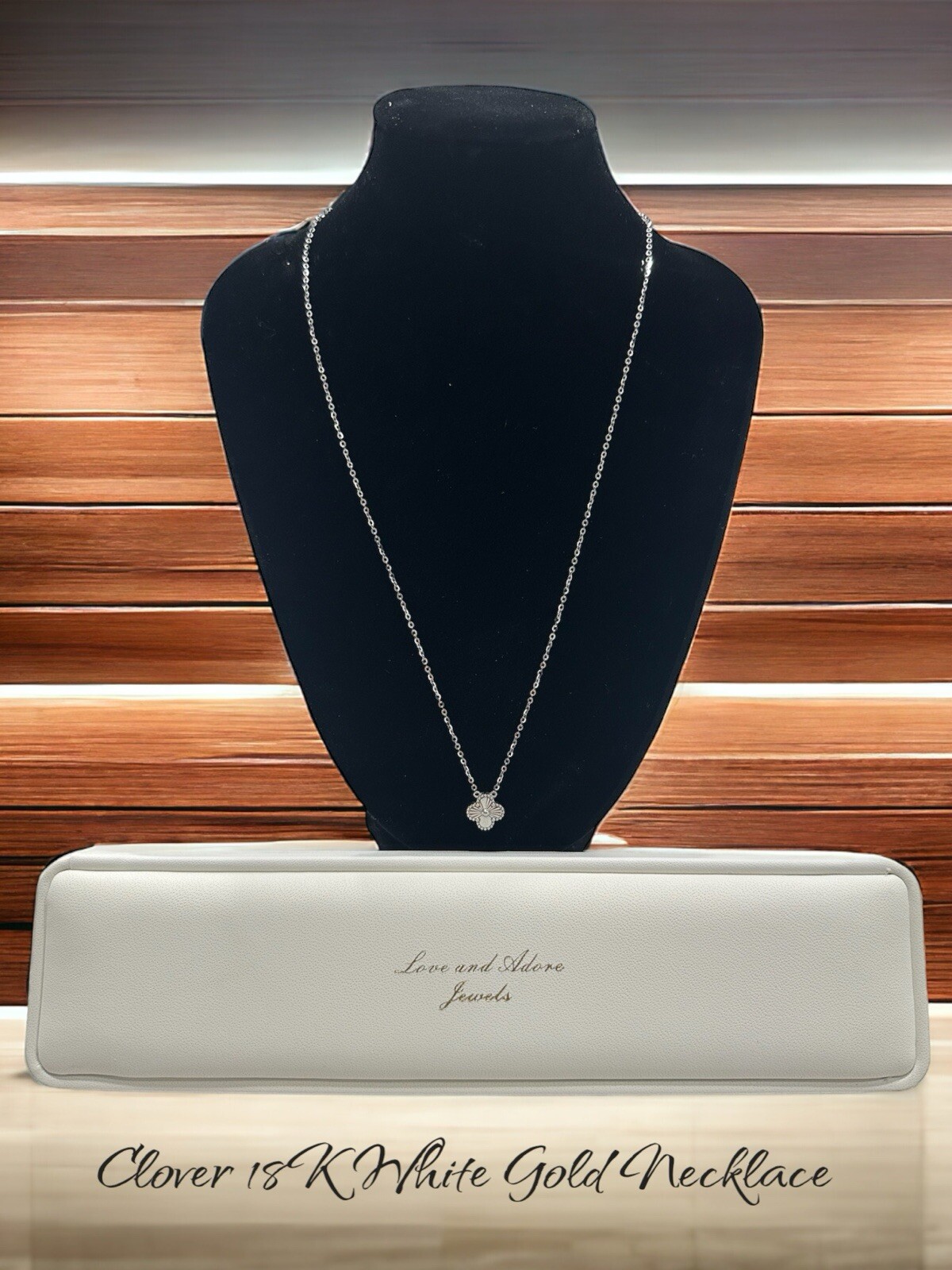 18K White Gold 10mm Clover Pendant Necklace 16-18 Inches