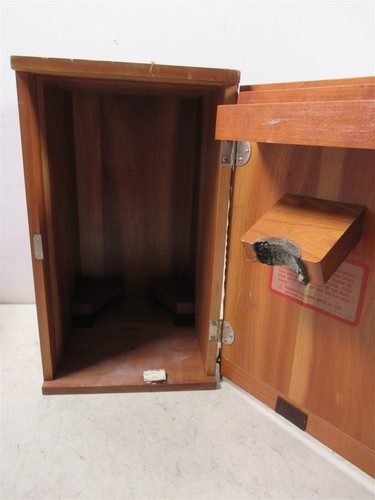 Bausch & Lomb Optical Vintage Microscope Monocular with 3 Objectives Wood Case - 第 21/24 張圖片