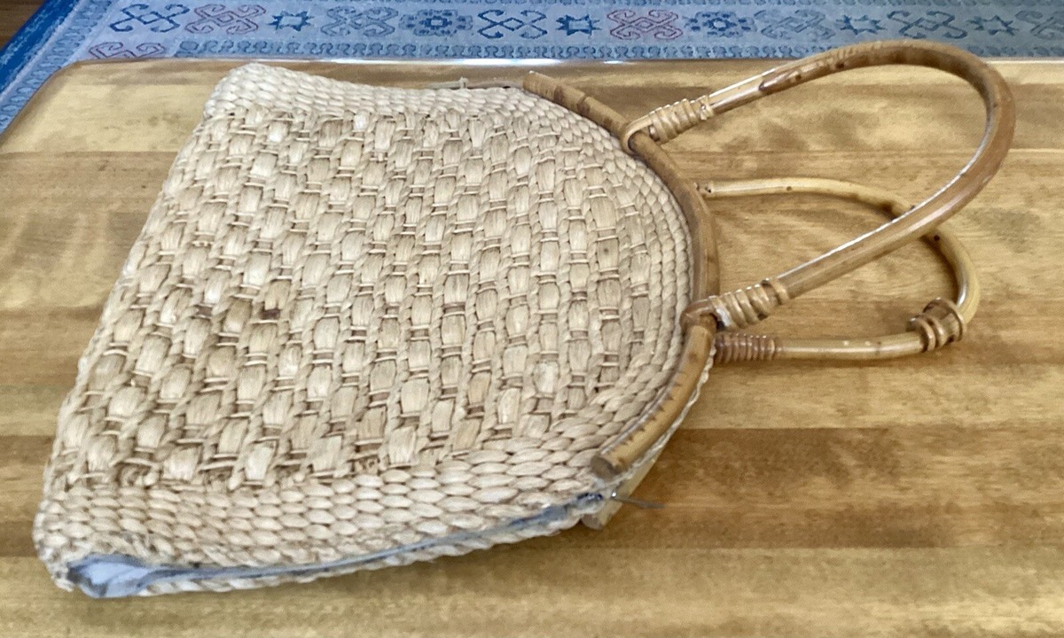 VTG 50's Classic Straw Purse, Bamboo Handles, Print Fabric VTG 50's Classic Straw Purse, Bamboo Handles, Print Fabric