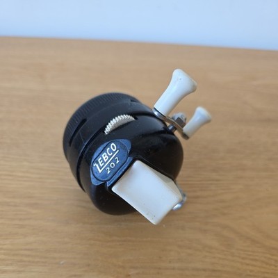Vintage Zebco 202 Closed Face Angelrolle.