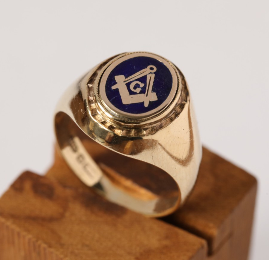 Signet Ring