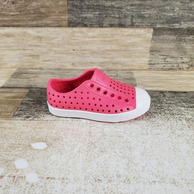 Native Jefferson Kids Clogs Sz 5 C5 Pink Shell White Rubber Slip On Round Toe