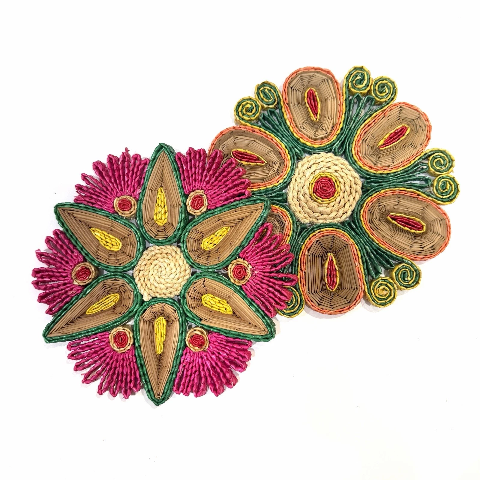 70s Bright Groovy Straw Raffia Trivets Rattan Wicker Boho Decor Hot Pads Vintage - product detail image 1