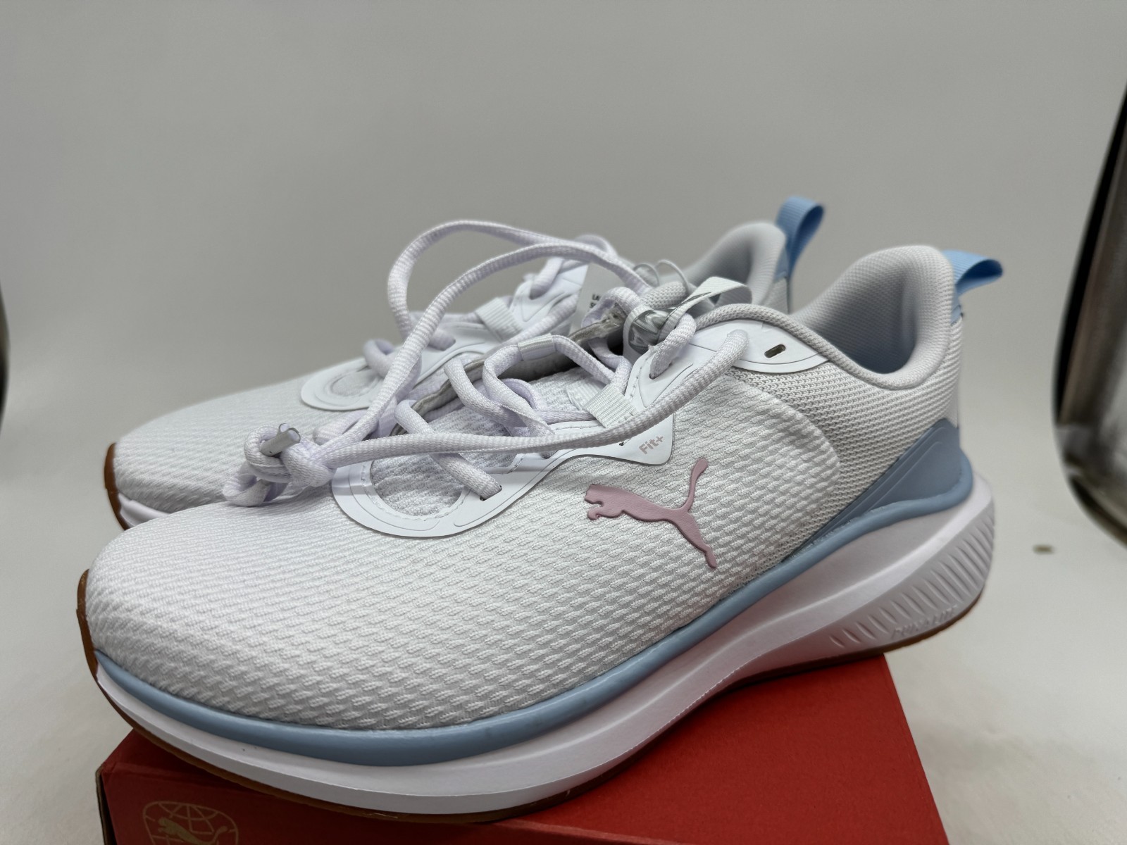 PUMA Skyrocket Sneaker Women's White & Blue Athletic Lightwe