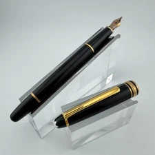 Montblanc Meisterstück No. 144 Classique Fountain Pen 14K Gold Fine Nib Patina!