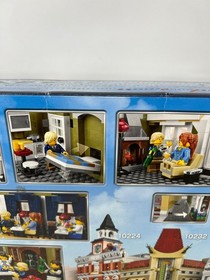 LEGO Creator Expert 10243 Parisian Restaurant 2469 Pieces