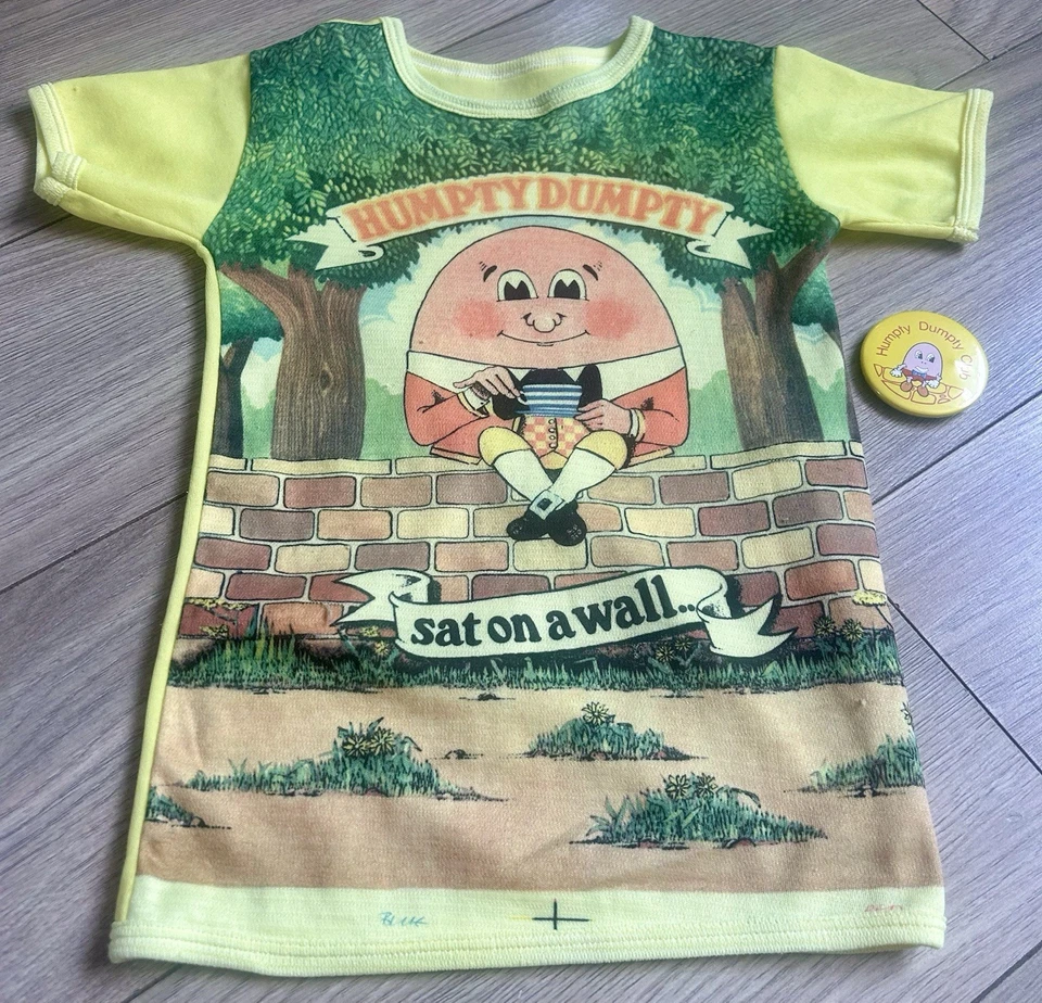Rare 1970s Humpty Dumpty Kids Tee & Vintage Badge Good Condition Retro - Image 2 of 4