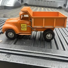 vintage Tonka 1957 Hiway dump truck original condition 13” road builder hiway B