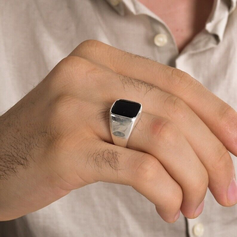 4.0 Carat Black Onyx Gemstone 9x11mm 18k White Gold Men's 4.0 Carat Black Onyx Gemstone 9x11mm 18k White Gold Men's