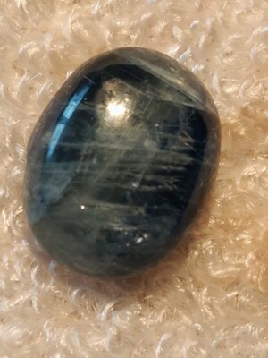  Kyanite 14 Karat Katze S Auge Cabochon 15x12x7 mm  Edelsteine  NR. 1