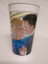 VTG MCDONALDS 1992 BATMAN RETURNS 32OZ PLASTIC CUP BATMAM/CATWOMAN