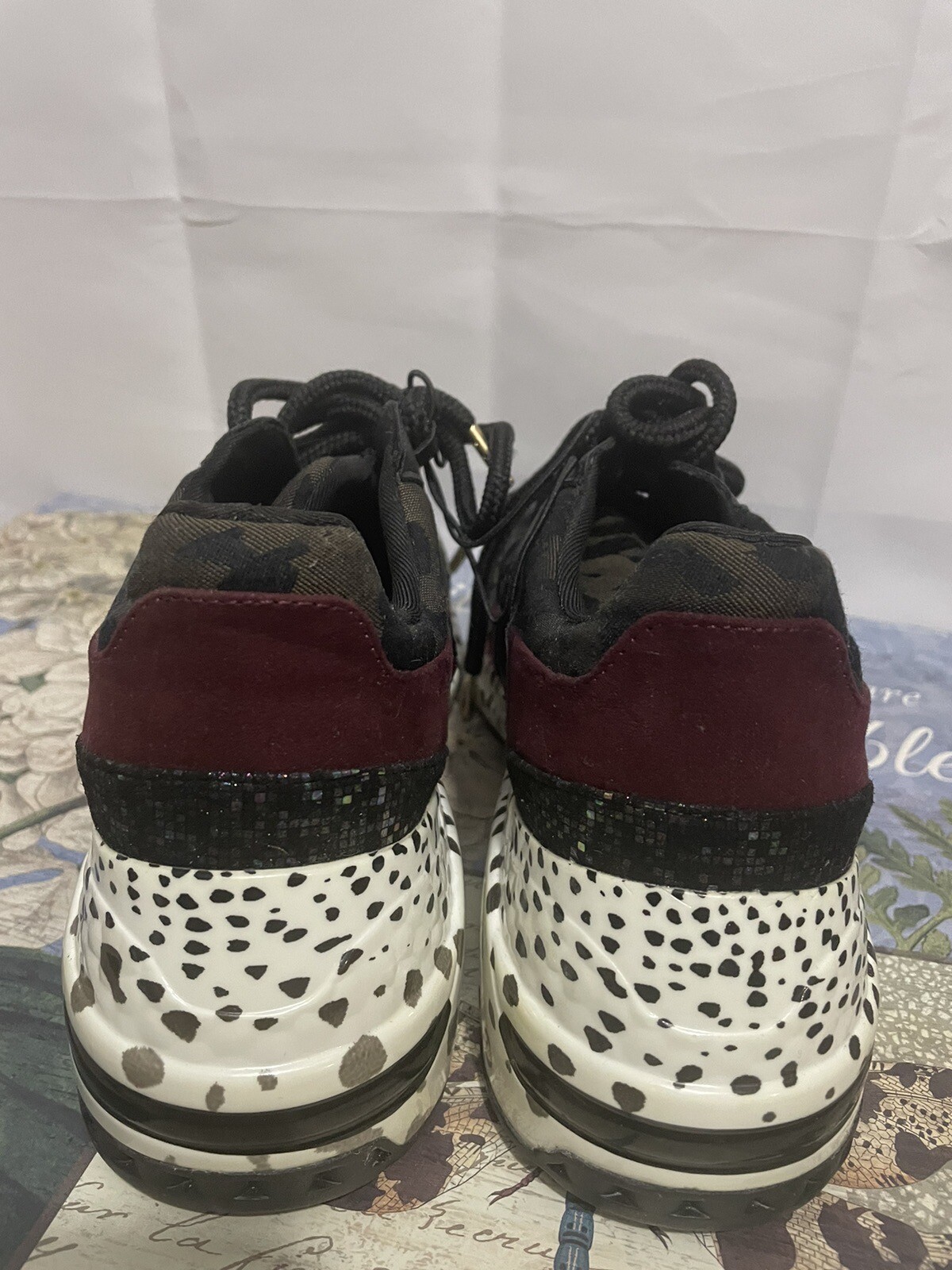 steve madden sneakers women 5.5 CAMO