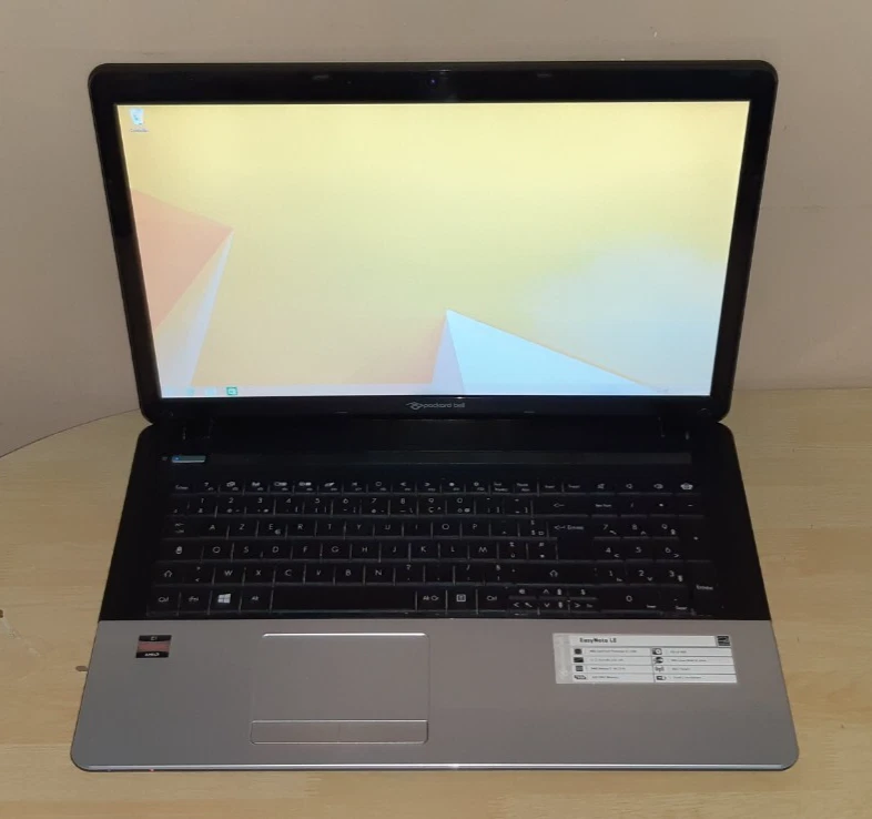 PC PORTABLE 17" PACKARDBELL ENLE BZ11 @ AMD WINDOWS10+OFFICE+BATTERIE2H00 - Photo 3/4