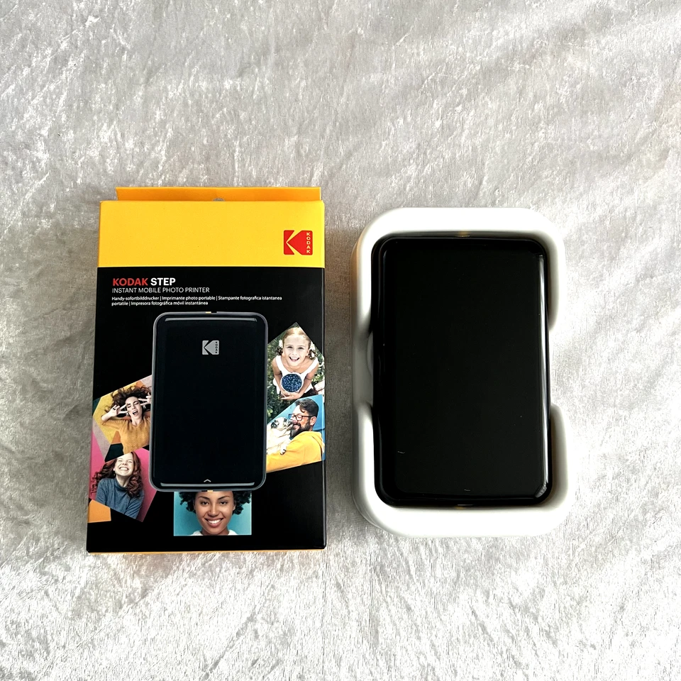 KODAK Step Instant Smartphone Photo Printer - Portable Mini Color Wireless Mobil - Image 3 of 4