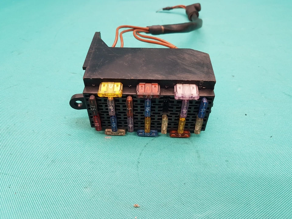 Jaguar XJ40 XJ81 XJ XJ6 XJ12 Boîte à Fusibles Armoire DBC3983 - Photo 2/4