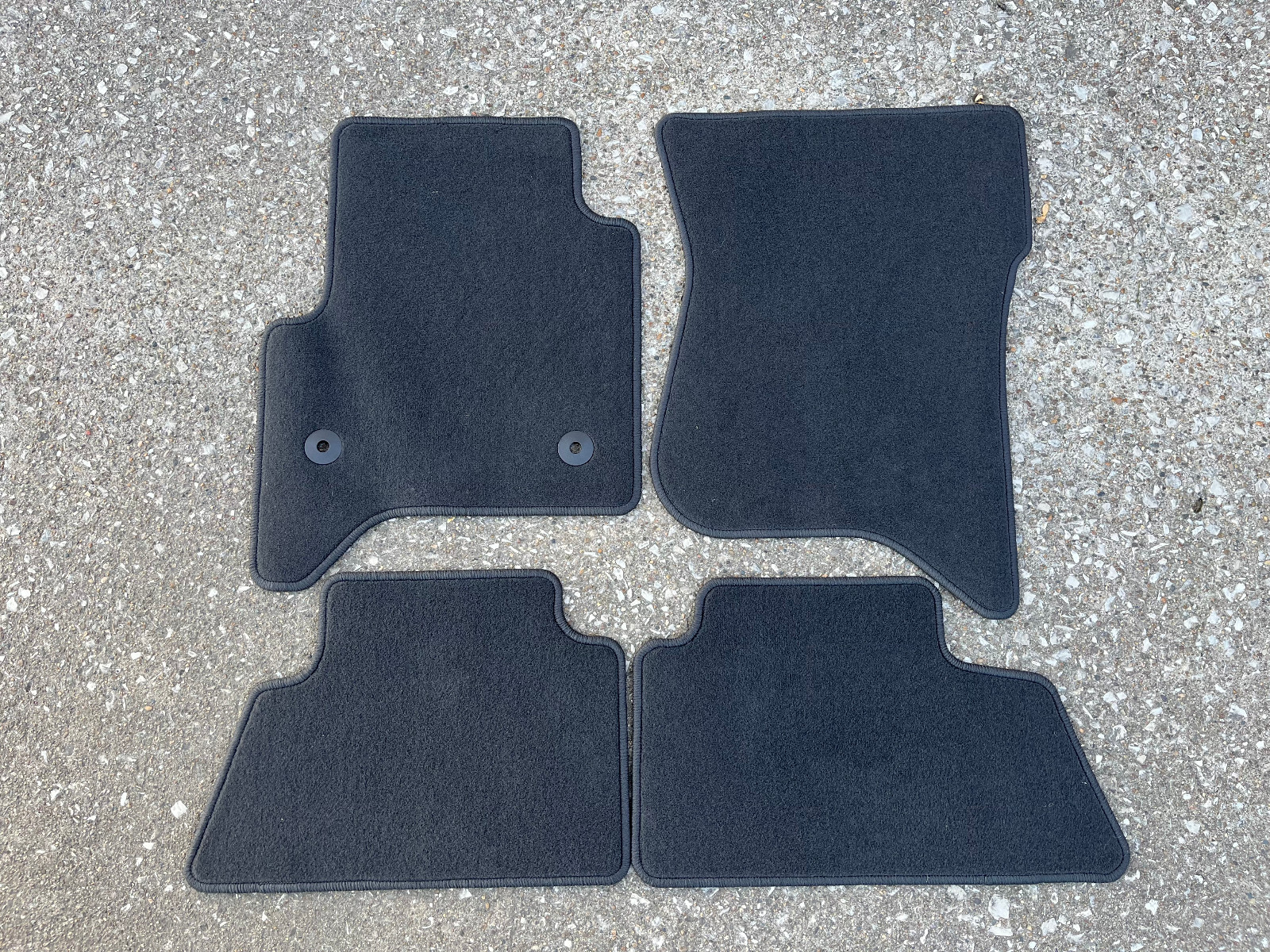 Chevy Silverado Sierra Crew Cab 4 Piece OEM Black Floor Mat Set GM  