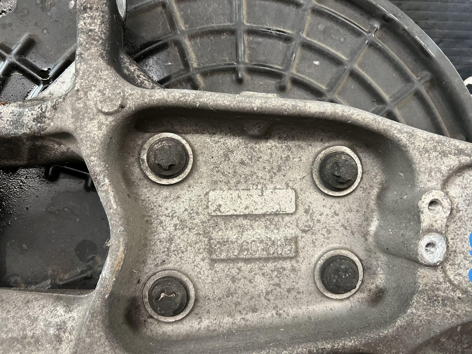 14-17 MASERATI GHIBLI FWD FRONT DRIVER LEFT LH KNEE KNUCKLE