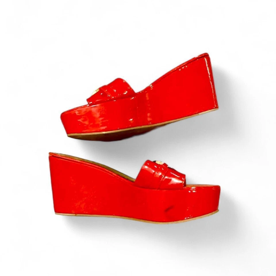 Designer Y2K Juicy Couture Mule Clog Cherry Red Patent Wedge Slide Sandal Size 8 - Image 4 of 4