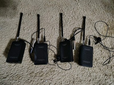 Saramonic SR-WM4C Wireless Mic Set Used. Set Of 4