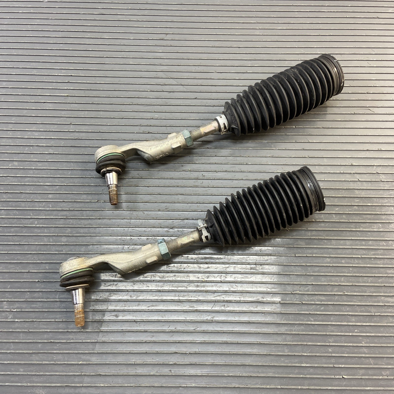 2018-2024 Ferrari Portofino F164 RWD Steering Rack & Pinion 342282 OEM *NOTE*