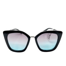 NWT Vince Camuto Black Oversized Cat Eye Tinted Lenses Sunglasses Style VC957-OX