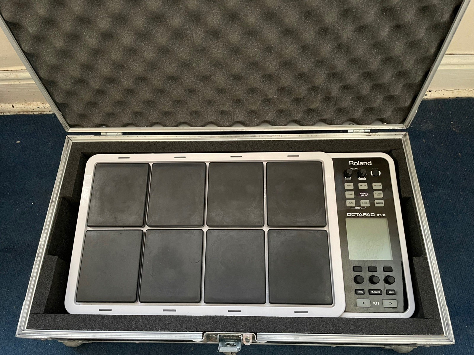 Roland SPD 30 octapad Percussion Pad Drum Machine - in flight case 