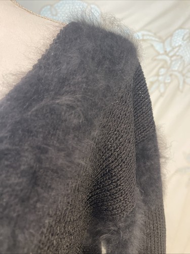 Vintage 90s Sheila Raymond Wool Angora Sweater Women’s Size Medium Black V-neck - Picture 2 of 5