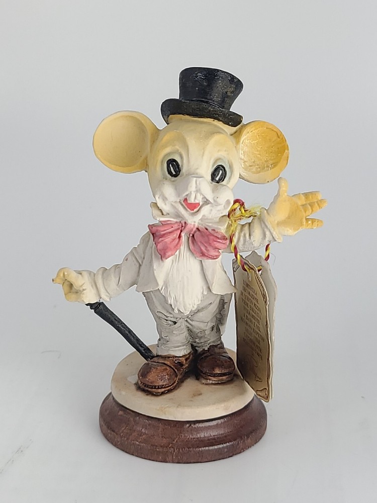 Rare Capodimonte Figure Mouse In Walking Stick Made In Italy.