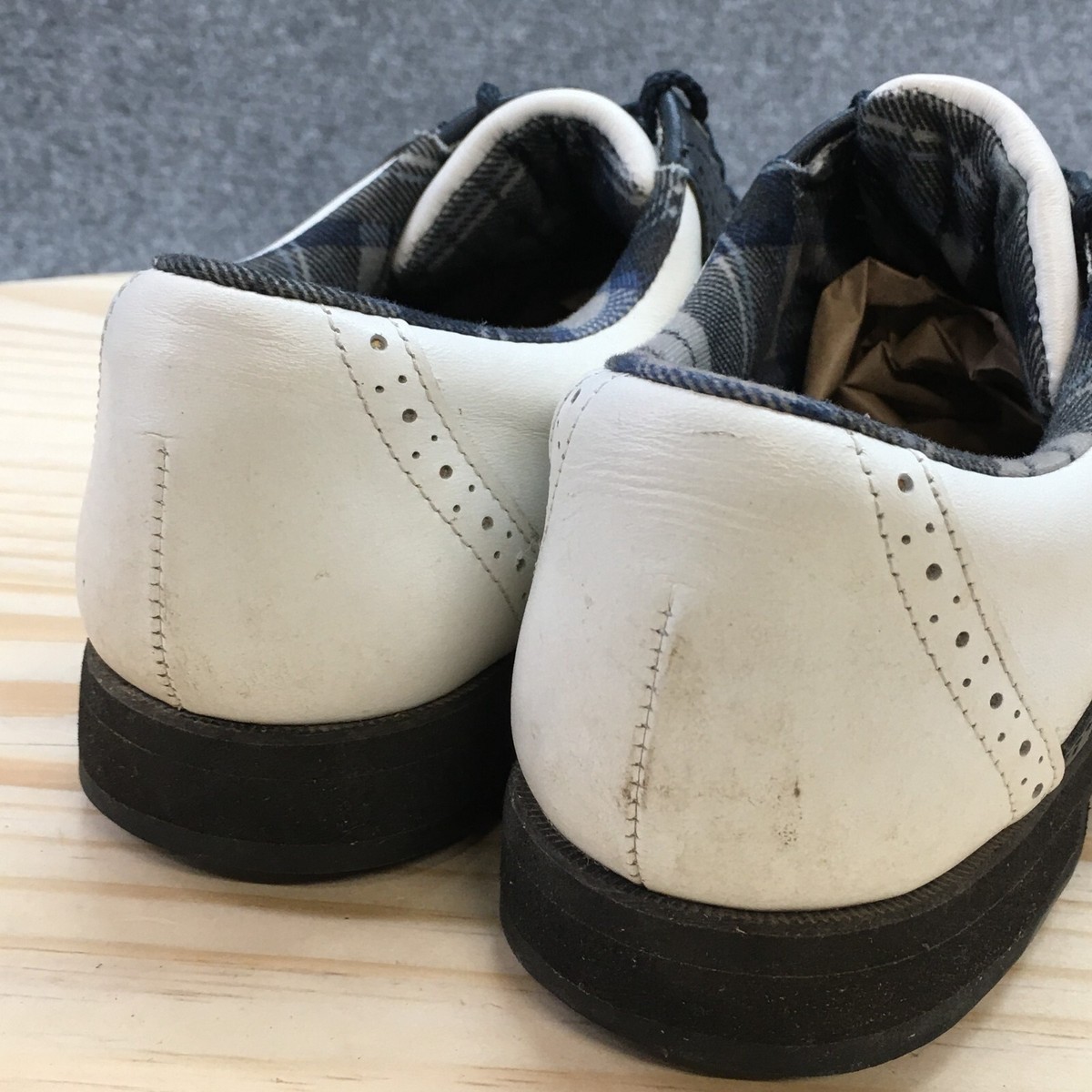 FootJoy White Men\'s Leather Oxfords Swipe ➡️ for a closer look @ the FootJoy Premiere Series  main image 3
