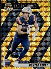 2025 Panini Mosaic Hunter Henry #262 England Games Yellow Reactive Prizm