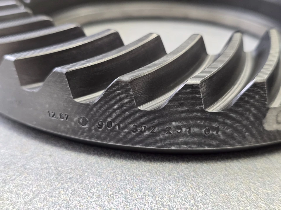 BONITO ENGRANAJE ANILLO 31 DIENTES TRANSMISIÓN ORIGINAL PORSCHE 911 912 901 USADO 12/67 Foto 3 de 4