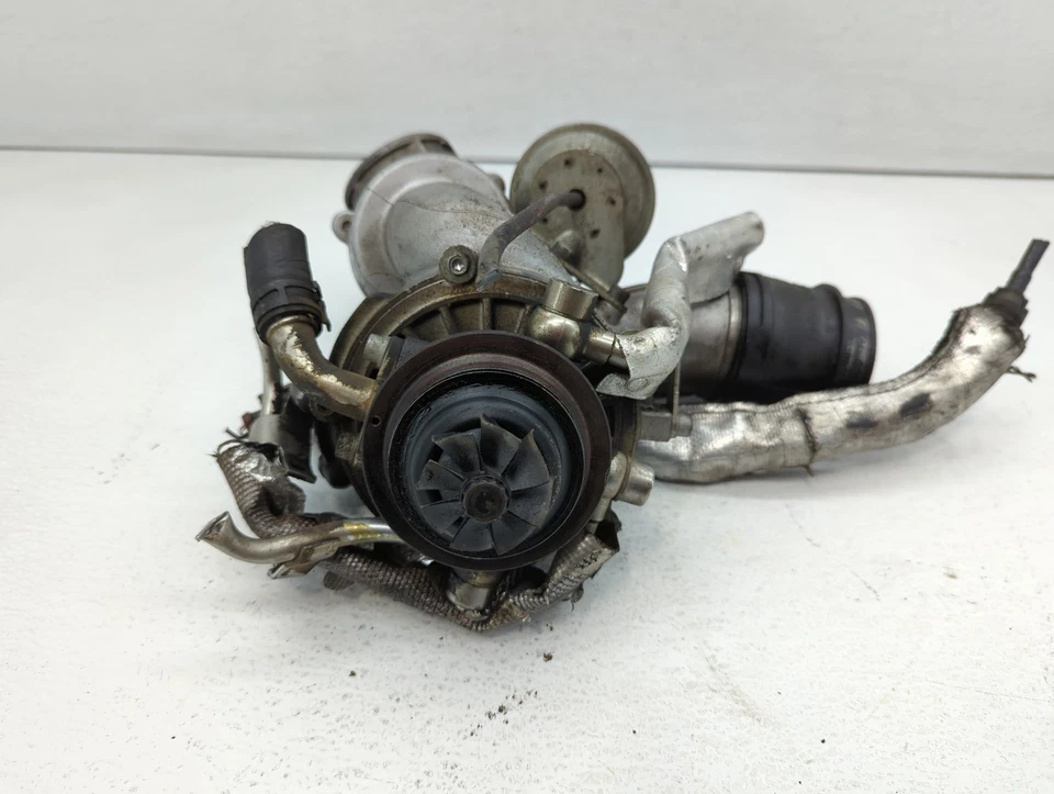 2009-2012 Volkswagen Cc Turbocharger Exhaust Manifold With Turbo Charger M9817 - Image 4 of 4