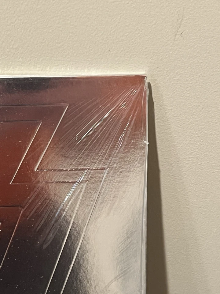 KISS Double Platinum Picture Disc 2xLP Limited Edition KISS Embossed - New - Image 3 of 4