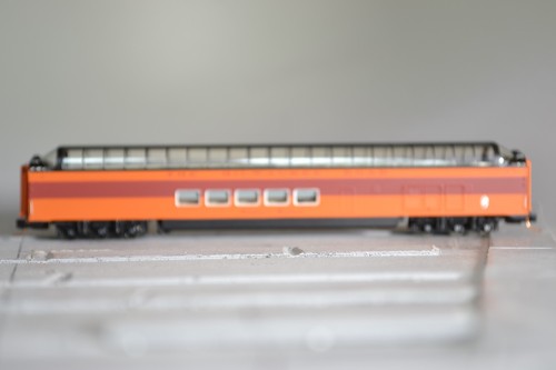 80709 ESCALA N INTERMOUNTAIN MILW MILWAUKEE COCHE DE PASAJEROS SUPER DOMO | Condition: Used