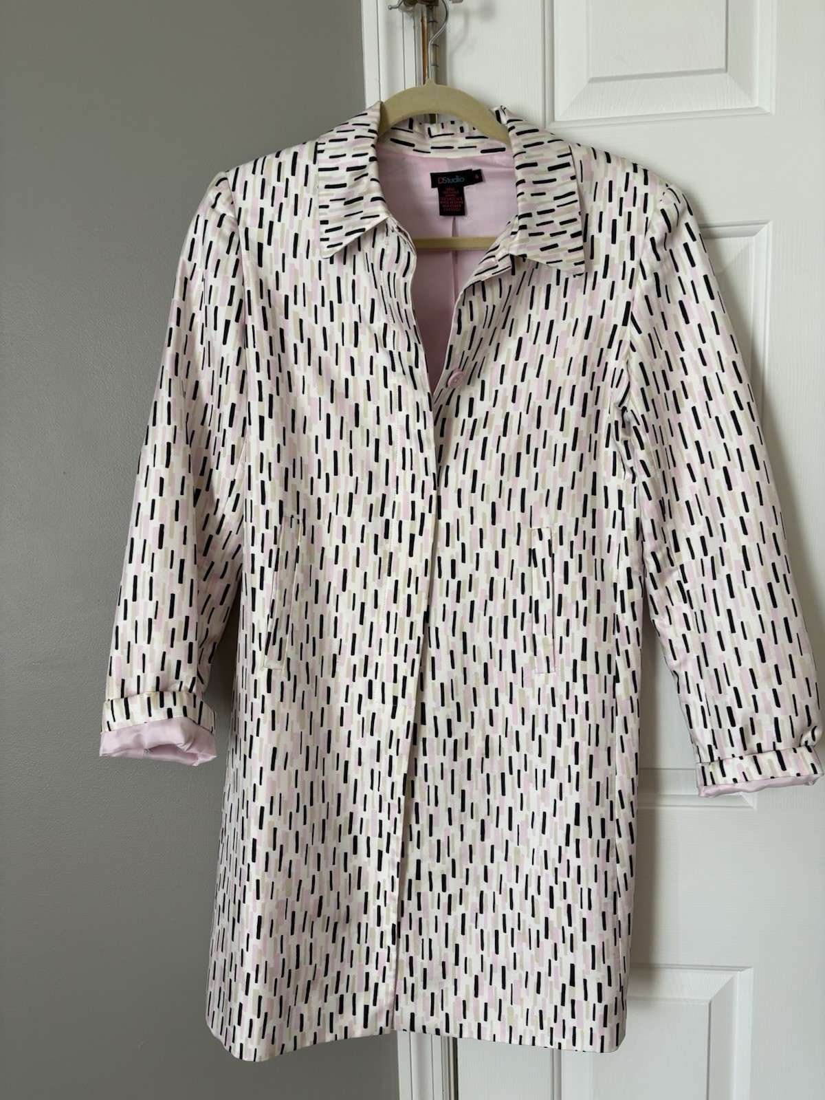 DStudio Women’s Geometric Pattern Mid-Length Jack… - image 2