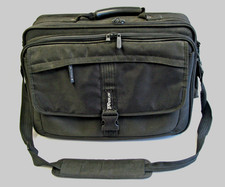 Targus 17" Deluxe Padded Laptop/Tablet Shoulder Strap Carrying Case  CKT 500