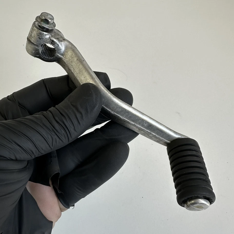 Honda CBR1100xx CBR1100 2005 Gear lever foot pedal 24701-MAT-000 - Image 4 of 4