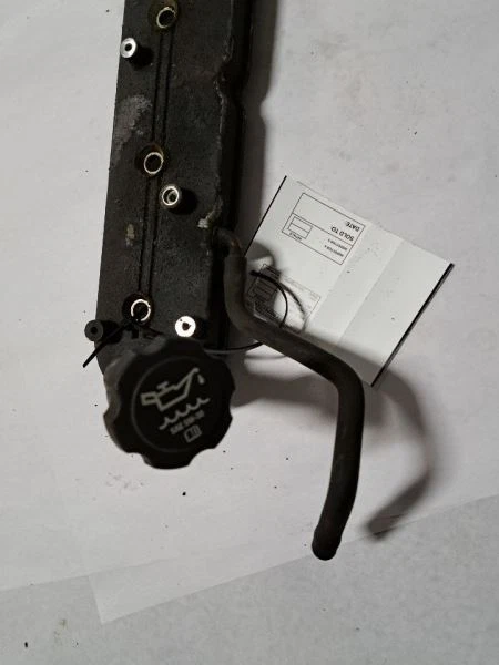 CUBIERTA VÁLVULA LADO DERECHO se adapta a GMC YUKON 2002 Foto 2 de 4