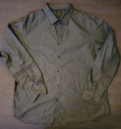 Apt 9 Dark Grey Dress Shirt. Slim fit 