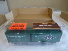 Menards Gold Line O Scale Lehigh Valley Box Car 279-5263 (Steel Wheels)
