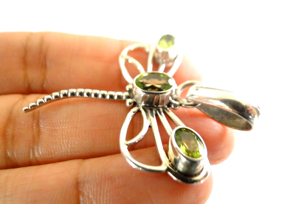 Green Peridot Dragonfly 925 Sterling Silver Pendant - Image 3 of 4